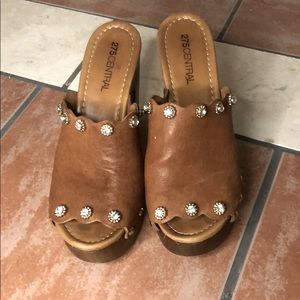 275 central platform shoes